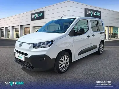 Usado Fiat Doblò 101 CV (74 kW) 2025 Blanco Monovolumen