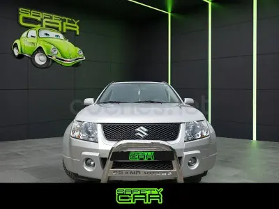 Begagnad Suzuki Grand Vitara 106 HK (77 kW) 2006 Grå SUV