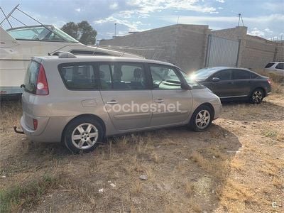 Usado Renault Espace Initiale 180 CV (132 kW) 2006 Gris / plata Monovolumen
