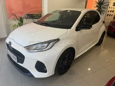 Usado Mazda 2 Homura-Line 116 CV (85 kW) 2025 Blanco Utilitario