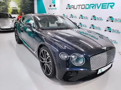 Begagnad Bentley Continental GT 635 HK (467 kW) 2018 Blå Sportkupé