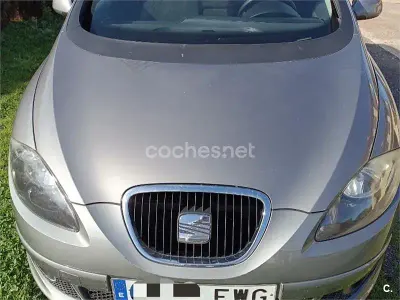 Usado Seat Altea XL 140 CV (102 kW) 2007 Gris / plata Monovolumen