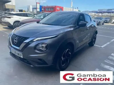 Usado Nissan Juke Acenta 114 CV (83 kW) 2023 Gris SUV