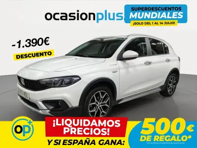 Usado Fiat Tipo Cross 130 CV (95 kW) 2023 Blanco Berlina