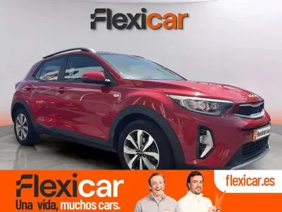 Usado Kia Stonic 101 CV (74 kW) 2022 Rojo SUV