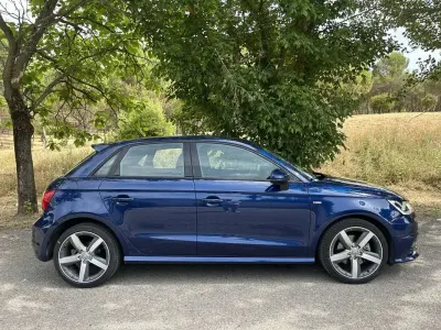 Usado Audi A1 Sportback S-Line 116 CV (85 kW) 2018 Azul Utilitario