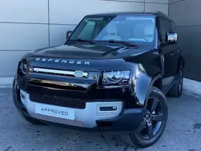 Begagnad Land Rover Defender SE 249 HK (183 kW) 2022 Svart SUV