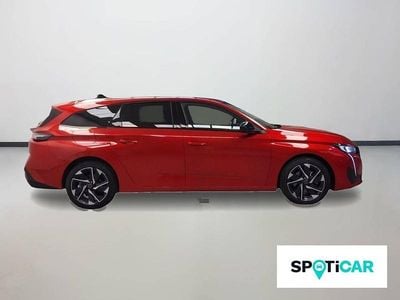 Usado Peugeot 308 SW Allure 130 CV (95 kW) 2024 Rojo Familiar