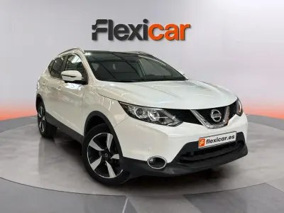 Usado Nissan Qashqai Visia 131 CV (96 kW) 2017 Blanco SUV