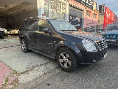 Usado SsangYong Rexton II 186 CV (136 kW) 2009 Negro SUV