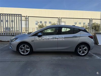 Usado Opel Astra Dynamic 136 CV (100 kW) 2016 Gris / plata Berlina