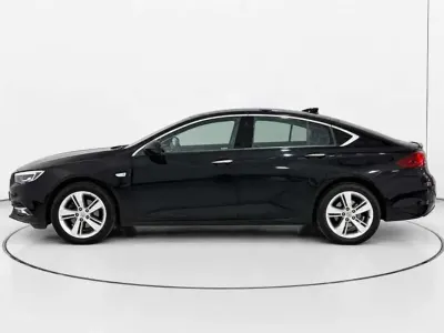 Usado Opel Insignia Excellence 136 CV (100 kW) 2017 Azul Berlina