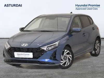 Usado Hyundai i20 101 CV (74 kW) 2025 Azul Utilitario