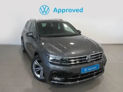 Usado VW Tiguan Sportline 150 CV (110 kW) 2019 Gris / plata SUV