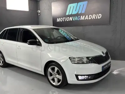 Usado Skoda Rapid Ambition 125 CV (91 kW) 2017 Blanco Utilitario