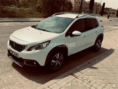 Usado Peugeot 2008 Allure 110 CV (80 kW) 2017 Blanco SUV