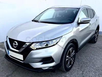 Usado Nissan Qashqai 115 CV (84 kW) 2020 Gris / plata SUV