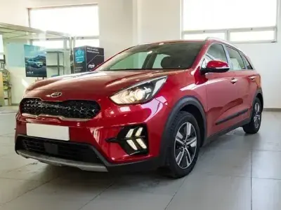Usado Kia Niro 141 CV (103 kW) 2020 Rojo SUV