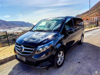 Mercedes V220