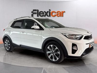 Usado Kia Stonic 101 CV (74 kW) 2018 Blanco SUV