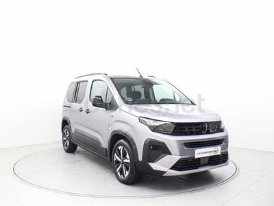 Usado Peugeot Rifter GT 130 CV (95 kW) 2025 Gris / plata Monovolumen