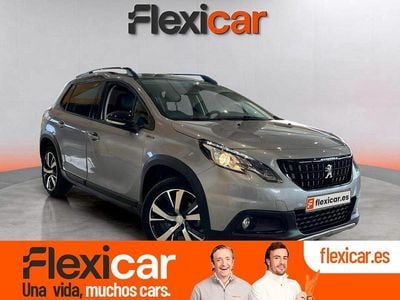 Usado Peugeot 2008 GT-line 110 CV (80 kW) 2019 Gris / plata SUV
