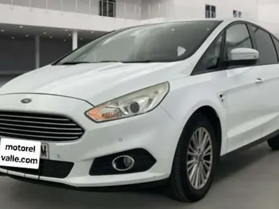 Usado Ford S-MAX Titanium 150 CV (110 kW) 2017 Blanco Monovolumen