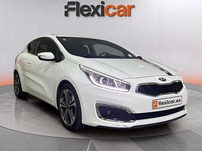 Usado Kia Ceed Plus 101 CV (74 kW) 2017 Blanco Utilitario
