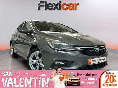 Usado Opel Astra Dynamic 125 CV (91 kW) 2017 Gris / plata Berlina