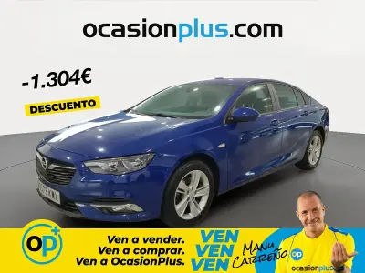 Usado Opel Insignia Selective 136 CV (100 kW) 2019 Azul Berlina