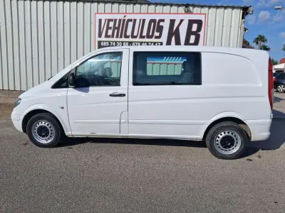 Usado Mercedes Vito 110 CV (80 kW) 2005 Blanco Van