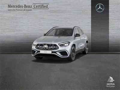 Gris / plata Usado 2025 Mercedes GLA200 SUV | 42.490 € (Precio justo)