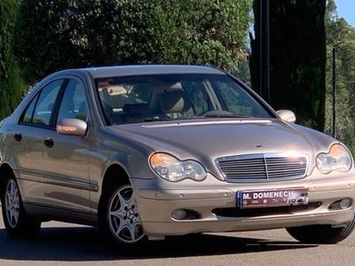 Amarillo Usado 2003 Mercedes C220 Classic Berlina | 6980 € (Caro)