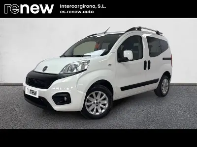 Usado Fiat Qubo Lounge 77 CV (56 kW) 2019 Blanco Monovolumen