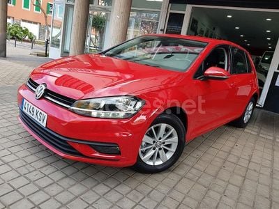 Rojo Usado 2019 VW Golf Business Berlina | 15.900 € (Precio justo)