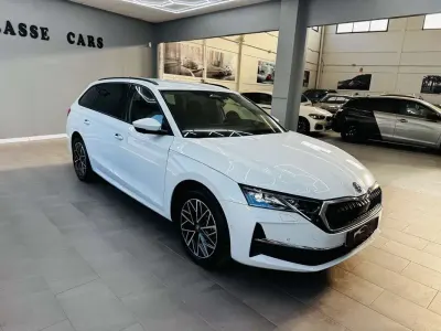Usado Skoda Octavia SportLine 204 CV (150 kW) 2025 Blanco Familiar