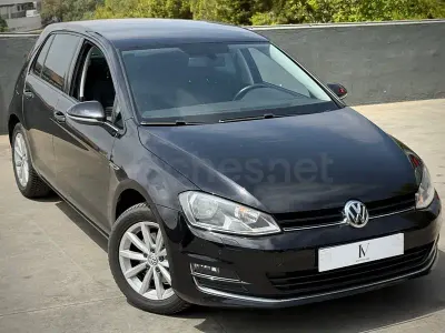 Usado VW Golf VII Advance 150 CV (110 kW) 2016 Negro Berlina