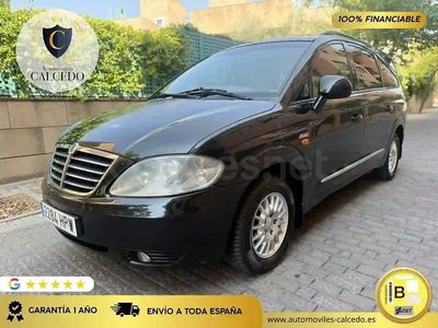 Usado Ssangyong (KGM) Rodius 165 CV (121 kW) 2013 Negro Monovolumen