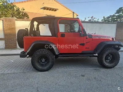 Usado Jeep Wrangler 147 CV (108 kW) 2004 Rojo SUV