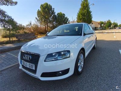 Usado Audi A3 Attraction 125 CV (91 kW) 2010 Blanco Utilitario