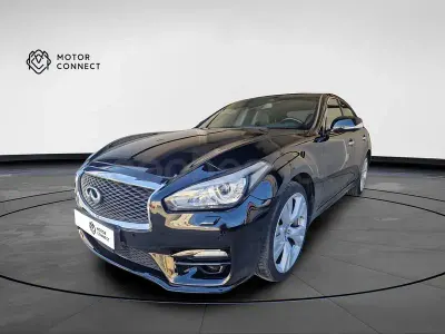 Usado Infiniti Q70 Premium 170 CV (125 kW) 2016 Negro Berlina
