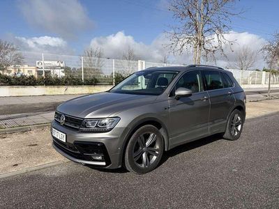 Usado VW Tiguan R-line 150 CV (110 kW) 2020 Gris SUV