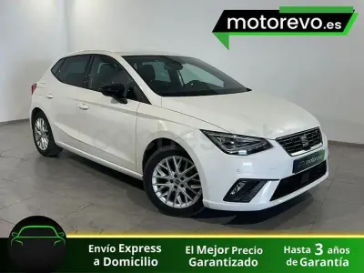 Usado Seat Ibiza FR 110 CV (80 kW) 2023 Blanco Utilitario