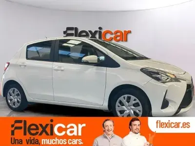Usado Toyota Yaris Active 69 CV (50 kW) 2019 Blanco
