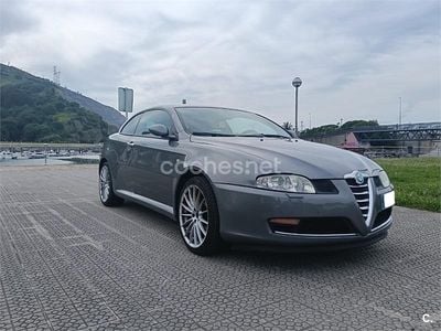 Usado Alfa Romeo GT 150 CV (110 kW) 2005 Gris / plata Coupe