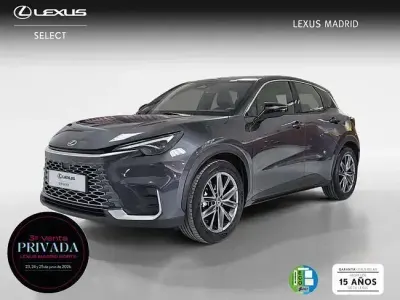 Usado Lexus LBX 136 CV (100 kW) 2025 Gris SUV