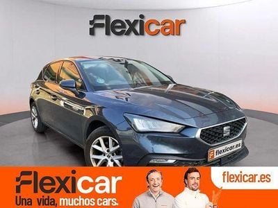 Usado Seat Leon Style 110 CV (80 kW) 2022 Azul