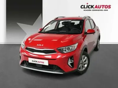 Usado Kia Stonic Active 79 CV (58 kW) 2026 Rojo SUV