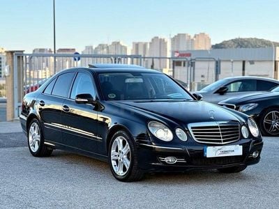 Usado Mercedes E320 Avantgarde 224 CV (164 kW) 2007 Negro Berlina