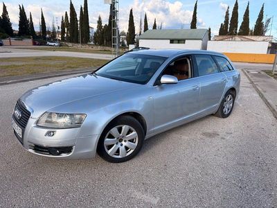 Usado Audi A6 225 CV (165 kW) 2006 Gris / plata Familiar